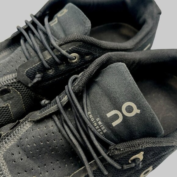 On Running On Cloud 5 Men’s 7 Shoes All Black Running Walking Sneaker Athletic - Picture 10 of 16